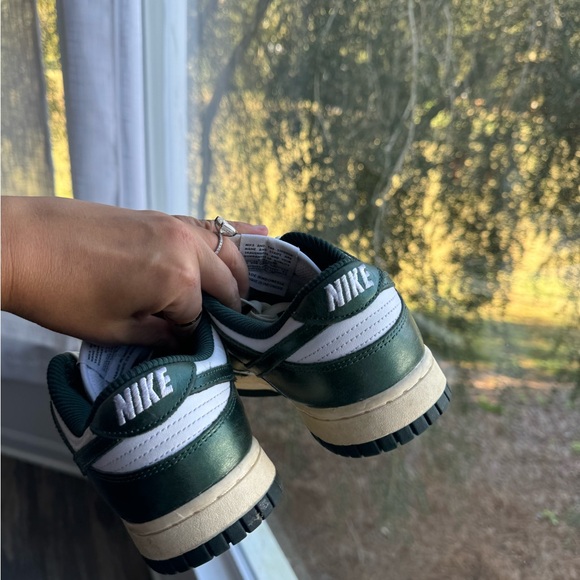 Nike dunk low vintage green women’s 7 - Picture 4 of 6
